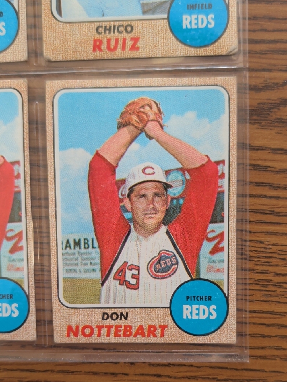 Vintage Cincinnati Reds Baseball Card Collection - Red - Picture 4 of 9